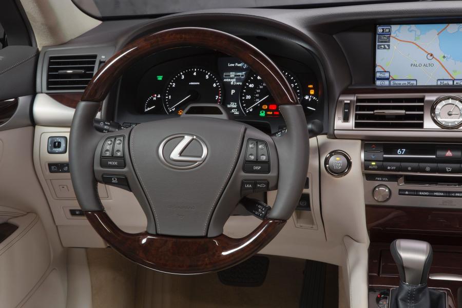  Lexus LS460 2013 года  (фото 63 из 111)